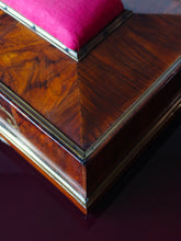 Load image into Gallery viewer, Confanetto con cassetto segreto in radica e ottone
