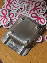 Load image into Gallery viewer, Posacenere rendi resto in acciaio Fratelli Calderoni
